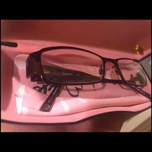 A “Whole Lotta Love” Bebe lens (+1) and frame.